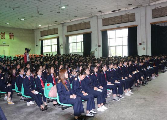 leyu体育校级、系部、班级、社团学生干部培训大会